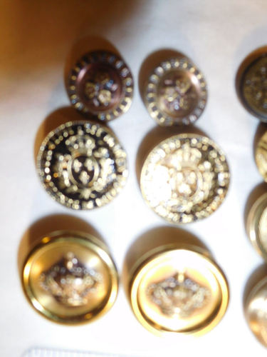 12 Pairs Vintage 7/8 to 1" Brass & Silver Color Metal Button Lot ~ Crown, Horse - Picture 3 of 8