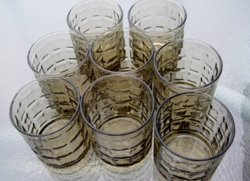 8 vasos MCM de colección vajilla de bar whisky marrón leonado patrón de cuadrados sangrados 3,25 " - Imagen 3 de 8