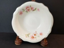 JJ59 by Homer Laughlin Virginia Rose 5 7/8" Coupe Cereal Bowl