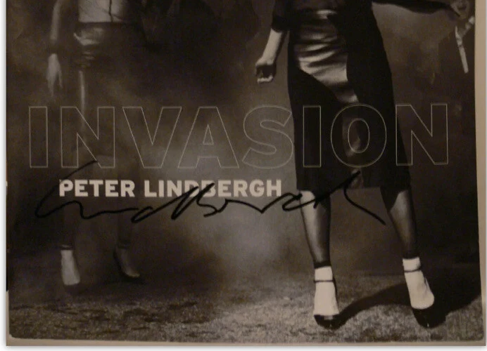 Peter Lindbergh signiert Fotografie Stern Unterschrift Signatur Autogramm - Bild 2 von 4