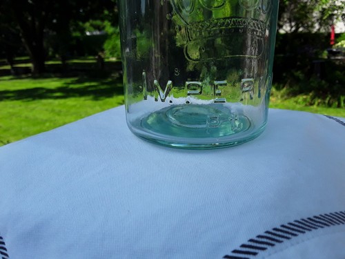Vintage Crown Mason Jar One Imperial Pint Aqua Preserving Pickling Food Storage - Picture 2 of 4