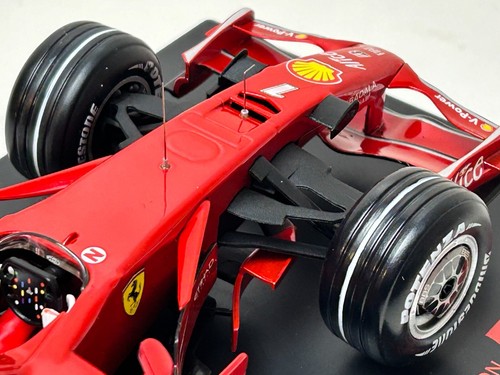 1:18 Scale Hot Wheels 2008 Ferrari Grand Prix Winner Kimi Raikkonen Perfect Race - Picture 20 of 22