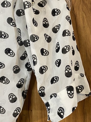 Totenkopf Bluse mit Knopfleiste Übergröße XL weiß Oberteil zum Binden - Goth Alt Nerd Girl Büro - Bild 14 von 20