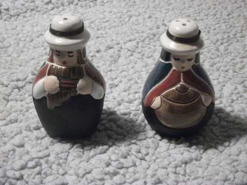 Salt And Pepper Shakers MAN AND WOMAN - Picture 1 of 7