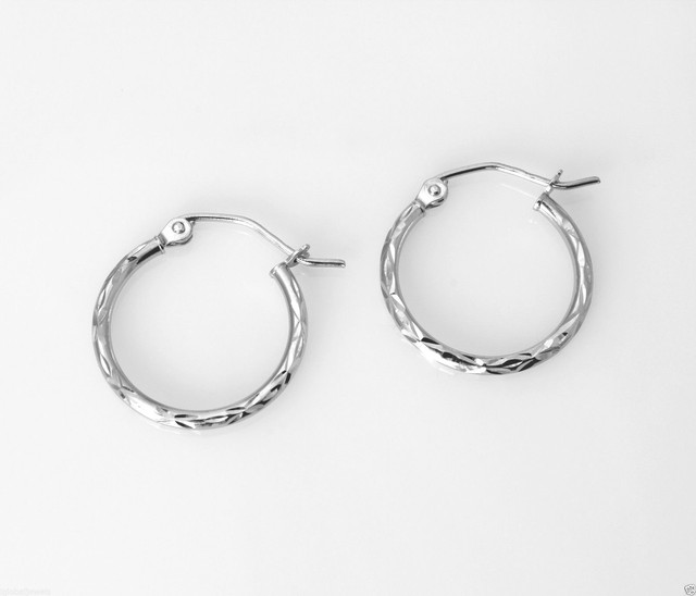 14k White Gold 1 5mm Thick Polished Clic Hinged Small Hoop Earrings 16mm 5 8 14k White Gold 1 5mm Thick Polished Clic Hinged Small Hoop Earrings 16mm 5 8