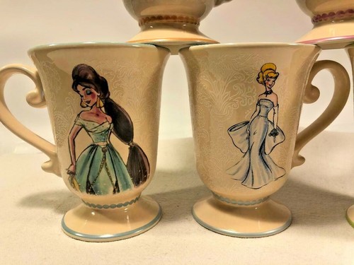 D23~2011~PRINCESA DISEÑADORA DISNEY~Pocahontas~Aurora~Jazmín~Cenicienta~Tiana~TAZA - Imagen 3 de 25