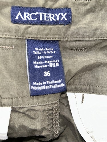 ArcTeryx leichte grüne Herren Wandershorts mit Gürtel Gr. 36 - Bild 5 von 7