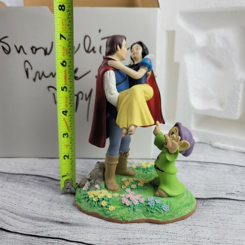 Clásicos animados de Disney - Estatuilla de Blancanieves, príncipe azul y dopey - Imagen 7 de 7