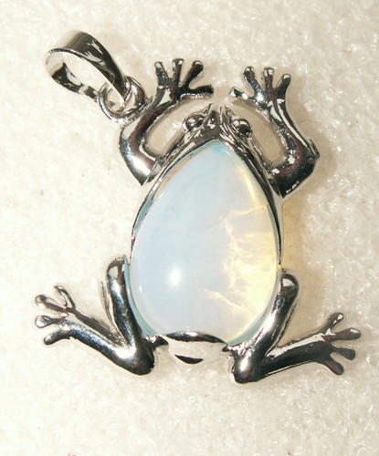 FROSCH  OPALIT  Anhänger     NEU! - Bild 1 von 3