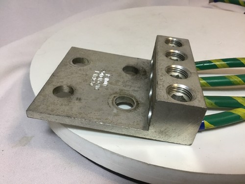 Aluminum Mechanical Connector 4 Lugs Panduit 250 MCM-6AWG LAM4D250 - Picture 4 of 6