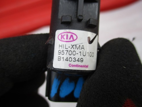 KIA SORENTO REAR BUMPER PARK PARKING AID SENSOR (1) 2011 2012 2013  OEM USED 11 - Picture 4 of 5