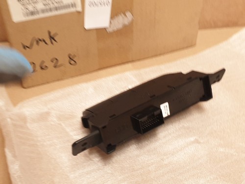 Kia Ceed JD Door Central Locking Switch 2012-2018 93700A2920WK Genuine NEW - Picture 9 of 11