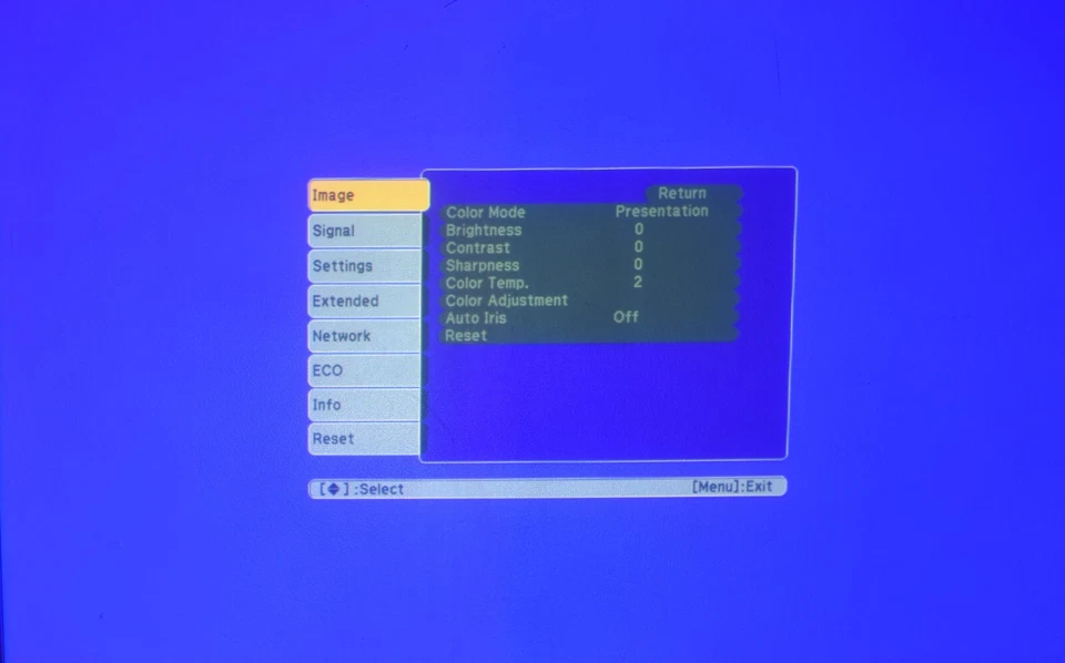 Epson PowerLite W29 projector WXGA 3LCD with new original Epson lamp installed - Image 4 of 4