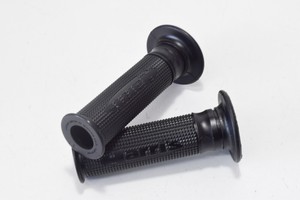 02632AF-Grip-Pair-HARRI-039-S-Road-Perforated