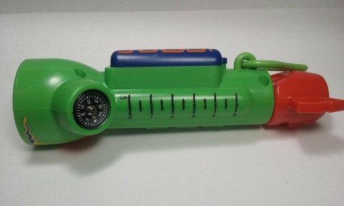 PEZ Jungle Mission Survival Kit Flashlight made in Slovenia - Foto 4 di 8