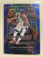 2021-22 Panini Select - Concourse Giannis Antetokounmpo #35 Blue Shimmer Prizm