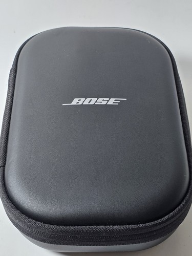 Bose QuietComfort Noise Cancelling Headphones Over The Ear - Black - Picture 2 of 16