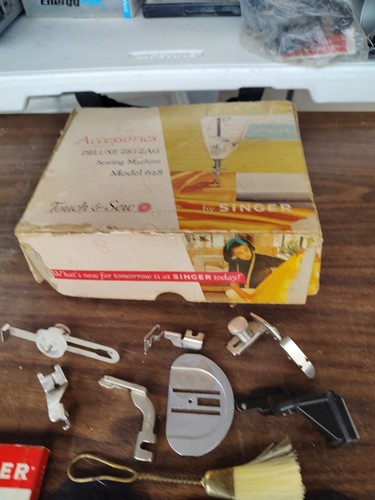 Accessories Deluxe Zig-Zag Sewing Machine Model 628 Touch & Sew by Singer - Picture 8 of 13