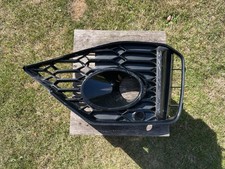 Genuine Audi RS4/RS5 (B9) Carbon Front Bumper Air Duct Grille (Right Side)