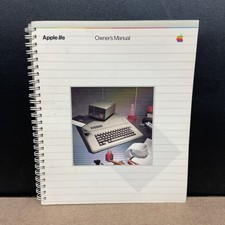 Apple Computer Macintosh Apple IIe Owners Manual Vintage Computing