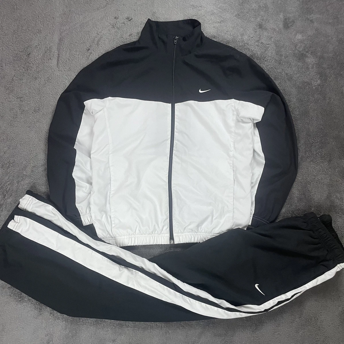 Nike Trackanzug S Komplett-Bundle | Schwarz Weiß Y2K Pashanim Vintage Unisex