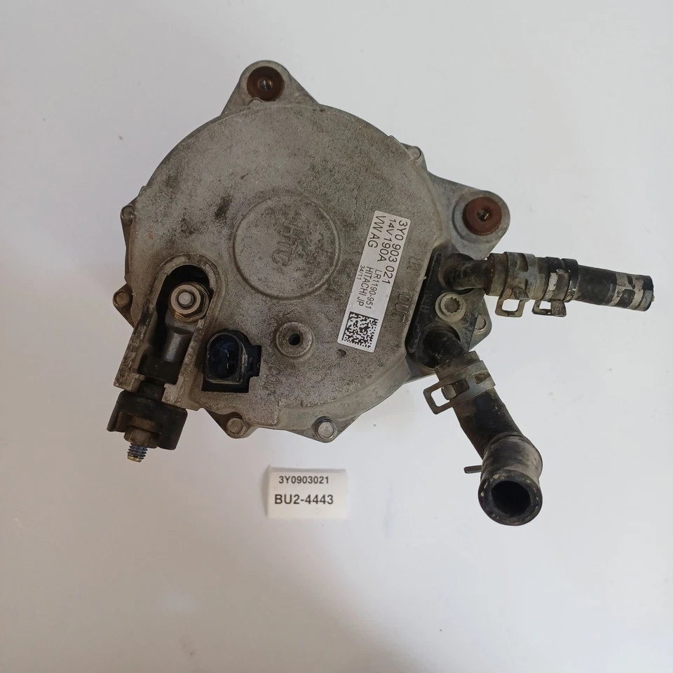 Alternador trifásico refrigerado por agua Bentley Mulsanne 2010-2020 3Y0903021 Foto 2 de 4