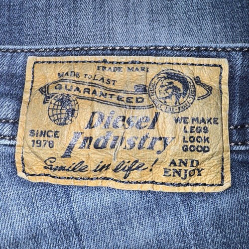 Pantalones de mezclilla Diesel SAFADO-R R48W1 elásticos regulares ajustados rectos azules 33x30 desgastados - Imagen 9 de 12