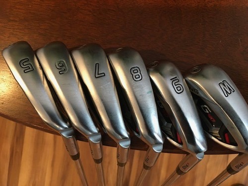Ping G410 5-PW Red Dot (RH) stiff flex with excellent grips (mid-size)
