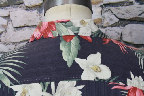 Nueva Camisa de Campamento Hawaiana TOMMY BAHAMA Para Hombre Impresionante Patrón Floral Toda Seda - Imagen 9 de 11