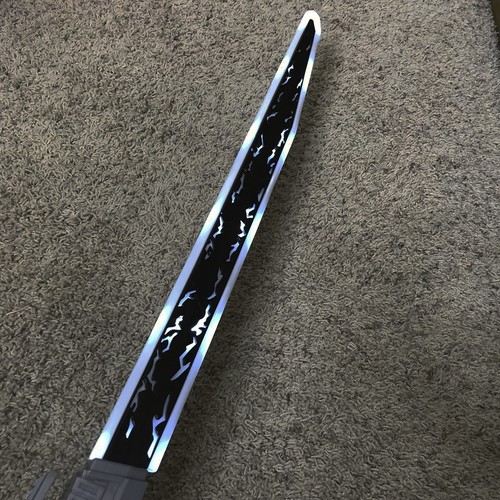 Star Wars The Mandalorian DARKSABER Lights & Sounds 2020 Hasbro #E9350 - Picture 2 of 9
