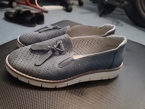 Damen Sandale UK Größe 4 EU 37 Damen elegante Sandale grau gebraucht - Bild 3 von 6