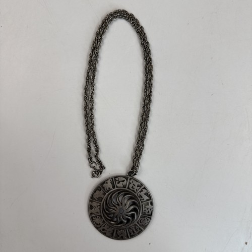 Signierter SHP INC Zinn STERNZEICHEN ANHÄNGER Sonne Stern Spirale Zentrum Astrologie 24" Kette - Bild 2 von 6