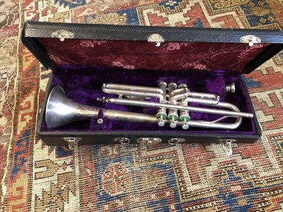 Vintage Holton Collegiate Trumpet Brass Musical Instrument Silverplate W/Case
