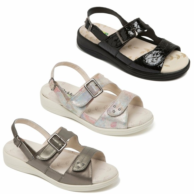 wide fit buckle sandals