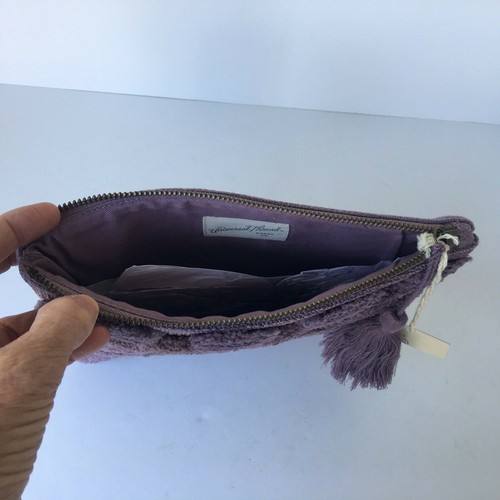 Universal Thread Damen Clutch violett getuftet Bommel Reißverschluss mit Quaste Boho NEU - Bild 3 von 3