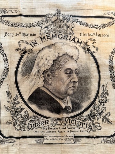 Antiguo paño original Queen Victoria In Memoriam - Imagen 9 de 11