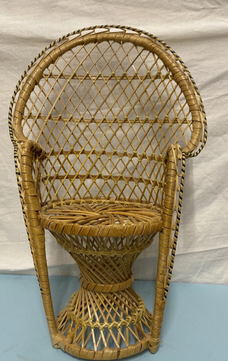 Small wicker chair for bedroom sales