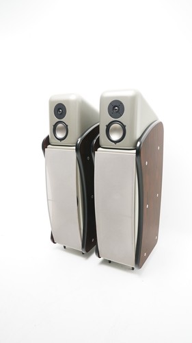 Revel Ultima Studio Floorstanding Speakers - Audiophile - Picture 21 of 22
