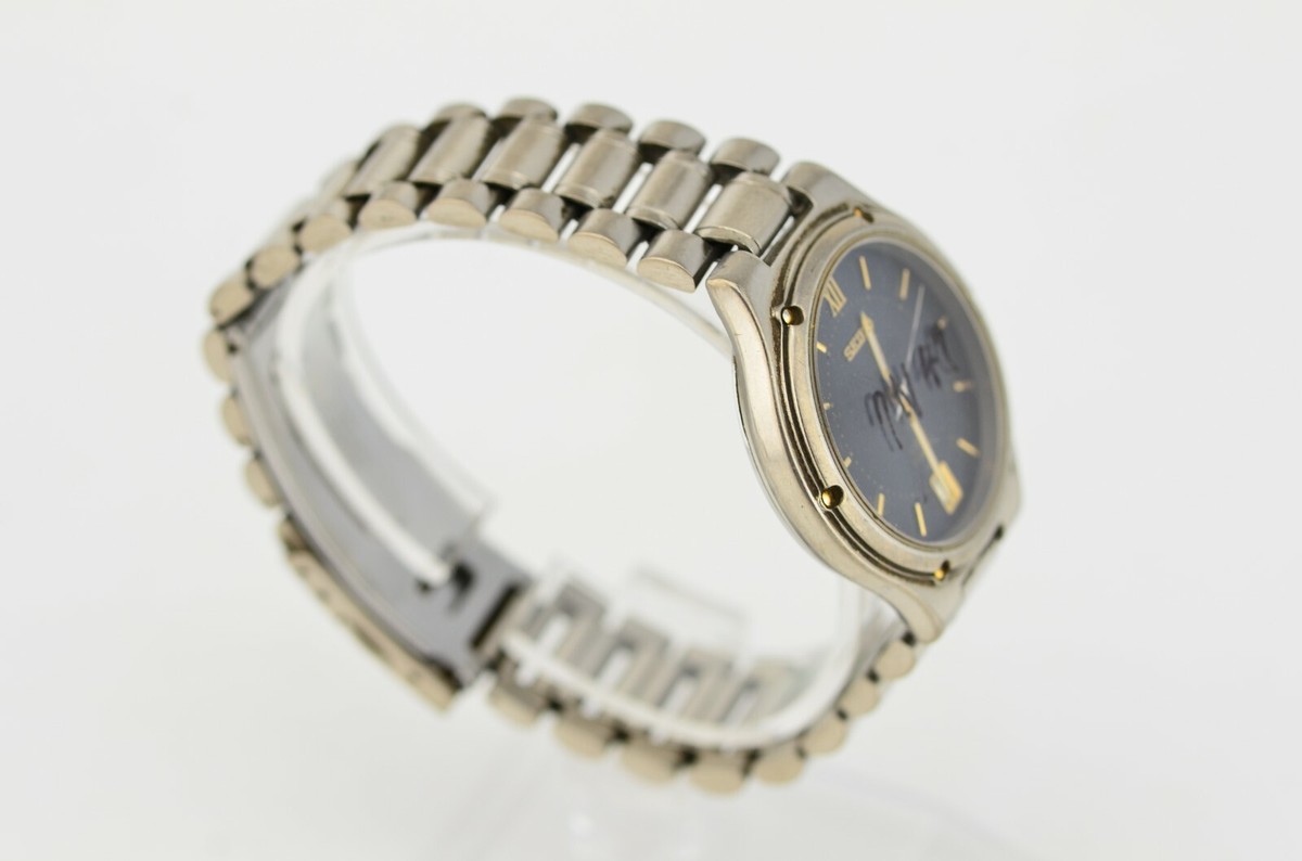 L579 Vintage Seiko Spirit Titanium Watch 7N47-8000 Needs