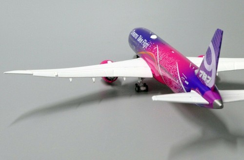 JC Wings 1:400 Boeing B787-9 Dreamliner "Dreams Take Flight - Flaps Down" N1015B - Imagen 8 de 24