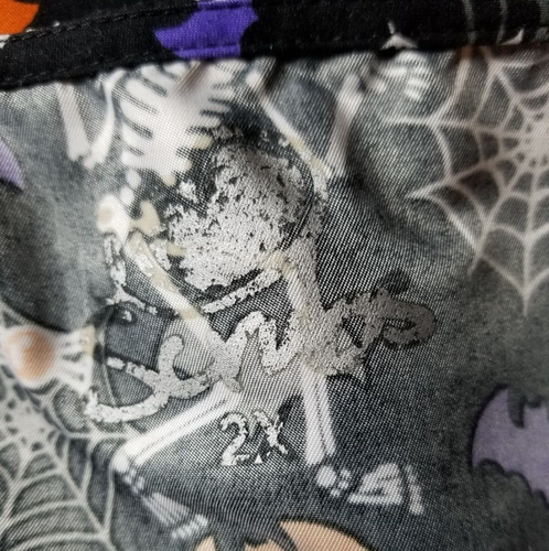 Halloween Black Skeleton Bat Scrub Top Medical Nursing Hospital Lab Women's 2X - Picture 3 of 5