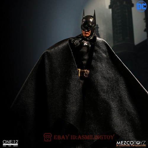 Mezco Toyz 76960 Batman Sovereign Knight 4 Heads Action Figure 1/12 In Stock - Picture 11 of 12
