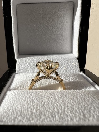 2.73 Carat Round Lab Created Diamond Ring - Picture 2 of 7