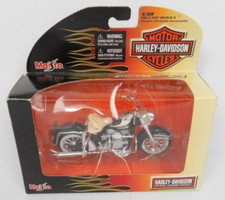 MAISTO Series 22 HARLEY-DAVIDSON 1962 FLH Duo Glide 1:18 Scale Die Cast