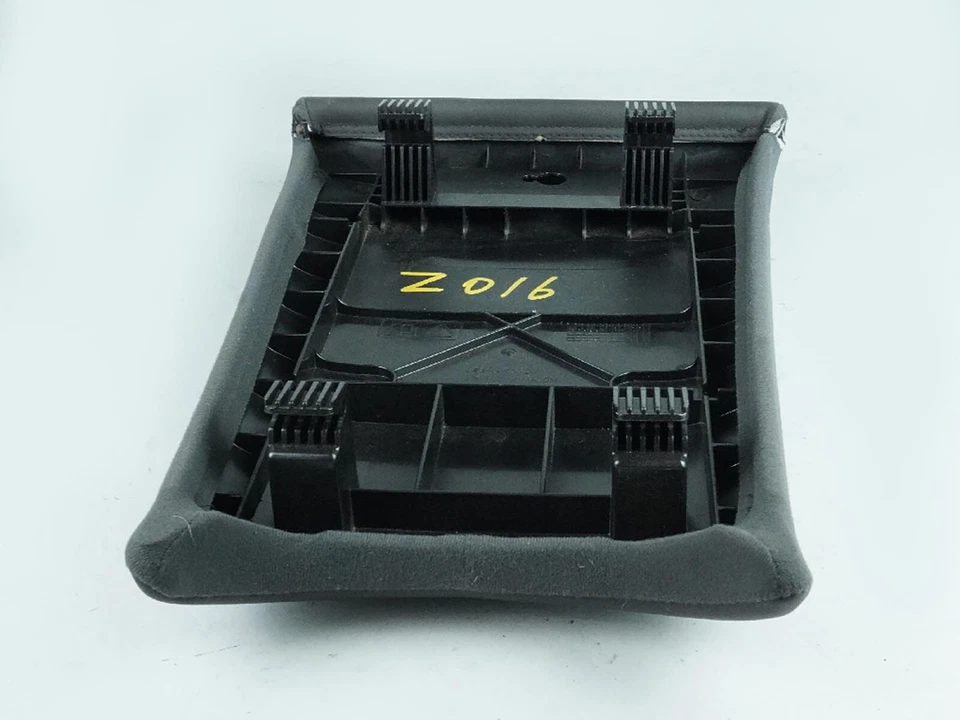 2007 - 2011 Jaguar Xk  Console Trim Panel Rear Seat Interior 6W83c60509ac Oem - Image 3 of 4