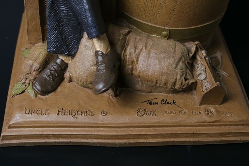 Tom Clark Uncle Hershel Signed Cracker Barrel Resin Statue Figure 10.25" - Picture 3 of 12