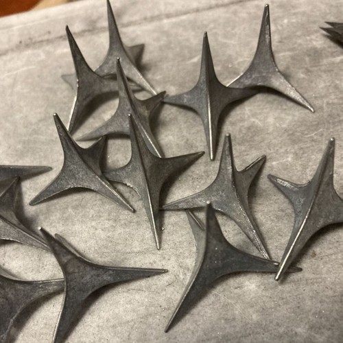 Reifenpannendreieck/runder Nagel Spikes Anti-Diebstahl Sicherheit Auto Fahrzeug - Bild 34 von 40