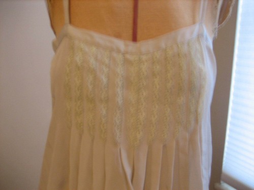 VENUS Gray Silk Strap Top, Lace Trim and Pleated Bodice - Size 10 - Picture 3 of 10