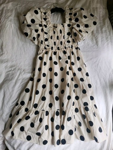 English Factory Midikleid mit Rüschen gesmokt Tupfen weiß & schwarz Punkte Gr. S neu mit Etikett - Bild 1 von 16