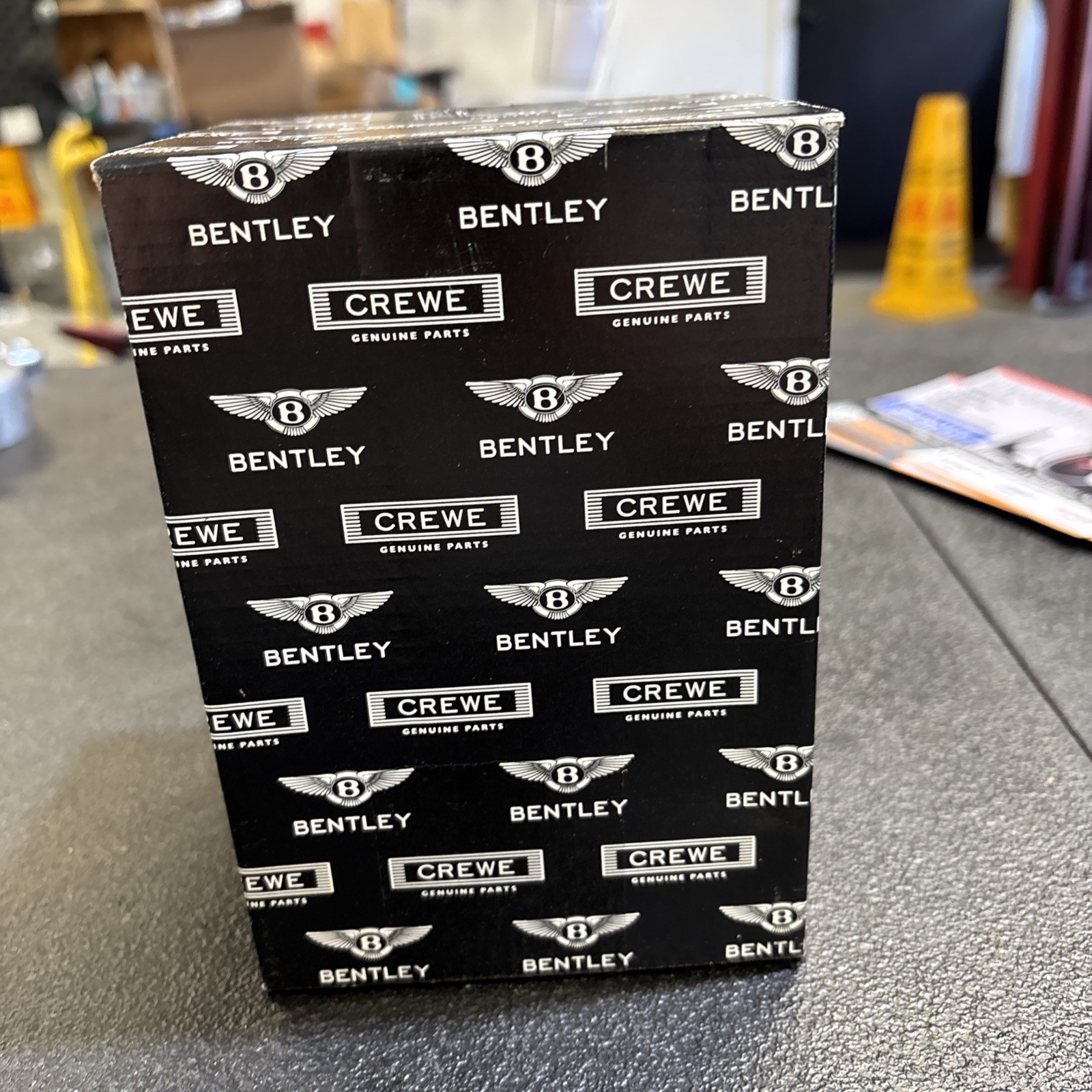 Bentley & Rolls Royce Oil Filter 07V121717A - Genuine